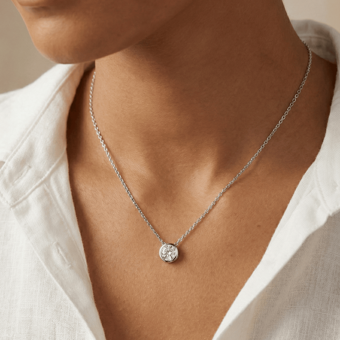 Silver Solitaire Round Necklace